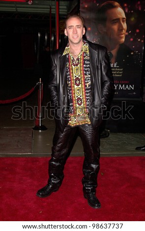Actor NICOLAS CAGE at the world premiere in Hollywood of his new movie The Family Man. 12DEC2000.   Paul Smith / Featureflash