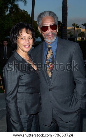 Actor MORGAN FREEMAN & wife MYRNA at Hollywood premiere of his new movie Along Came A Spider. 02APR2001.    Paul Smith/Featureflash