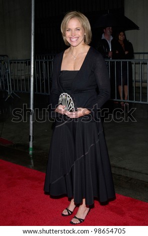 TV presenter KATIE COURIC at the 3rd Annual TV Guide Awards in Los Angeles. 2001.    Paul Smith/Featureflash