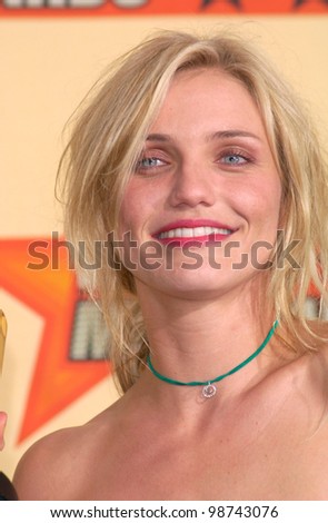 Actress CAMERON DIAZ at the MTV Movie Awards in Los Angeles. She won the award for Best Dance Sequence for Charlie's Angels. 02JUN2001.