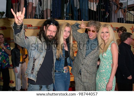 Actor ANDY DICK & girlfriend with ROB ZOMBIE & girlfriend at the MTV Movie Awards in Los Angeles. 02JUN2001.