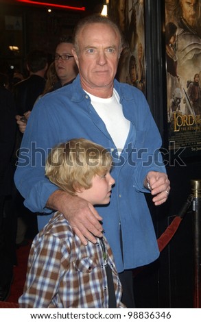 JAMES CAAN & son at the USA premiere of The Lord of the Rings: The Return of the King, in Los Angeles. December 3, 2003  Paul Smith / Featureflash