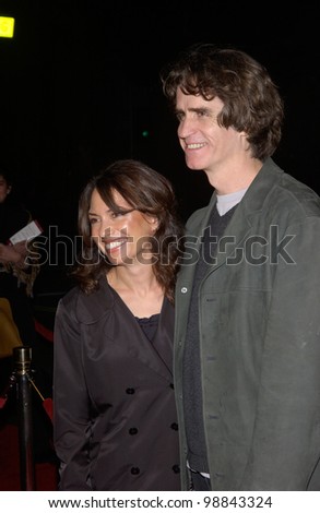 Singer SUSANNA HOFFS & husband JAY ROACH at the world premiere, in Hollywood, of Along Came Polly. January 12, 2004