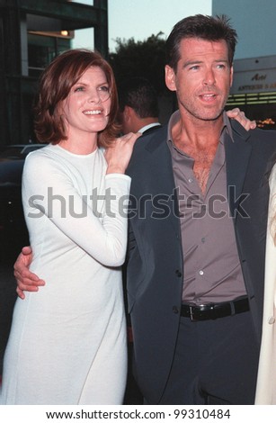 27JUL99:  Actor PIERCE BROSNAN & actress RENE RUSSO at the world premiere, in Beverly Hills, of their new movie \