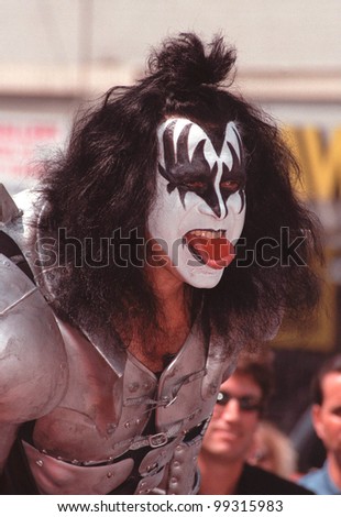 11AUG99: GENE SIMMONS, singer & bass player with rock group KISS, on Hollywood Blvd where the group were honoured with the 2,142nd star on the Hollywood Walk of Fame.  Paul Smith / Featureflash