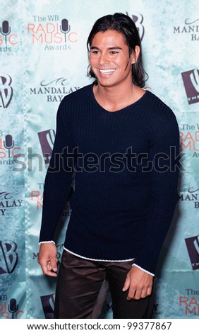 28OCT99:  Latin pop star JULIO IGLESIAS JR. at The WB Radio Music Awards at the Mandalay Bay Resort & Casino, Las Vegas.  Paul Smith / Featureflash