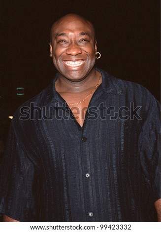 13OCT99:  Actor MICHAEL CLARKE DUNCAN at the Los Angeles premiere of 