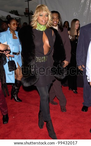 04MAR2000: Hip-Hop soul star MARY J. BLIGE at the 14th Annual Soul Train Music Awards in Los Angeles.  Paul Smith / Featureflash