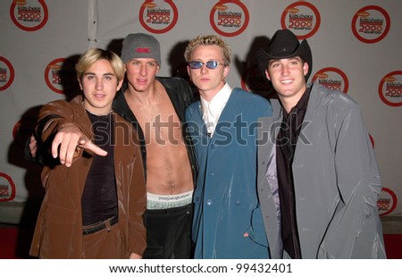 14APR2000: Pop group NO AUTHORITY at Nickelodeon\'s 13th Annual Kids Choice Awards.  Paul Smith/Featureflash