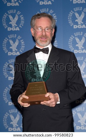 11MAR2000: Director STEVEN SPIELBERG at the Directors Guild of America Awards, in Los Angeles, where he received the DGA Lifetime Achievement Award.                     Paul Smith / Featureflash