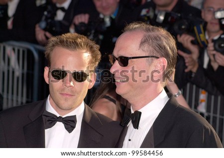 18MAY2000:  Actor STEPHEN DORFF (left) & director JOHN WATERS at the Victoria\'s Secret Fashion Show at the Cannes Film Festival to benefit AmFAR.  Paul Smith / Featureflash