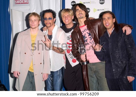 Pop group BACKSTREET BOYS at the Radio Music Awards at the Aladdin Hotel & Casino, Las Vegas. They won for Radio Slow Dance of the Year for Show Me The Meaning. 04NOV2000.   Paul Smith / Featureflash