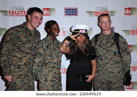 Nicole 'Snooki' Polizzi at VH1 Divas Salute The Troops, Marine Corps Air Station Miramar, San Diego, CA. 12-03-10