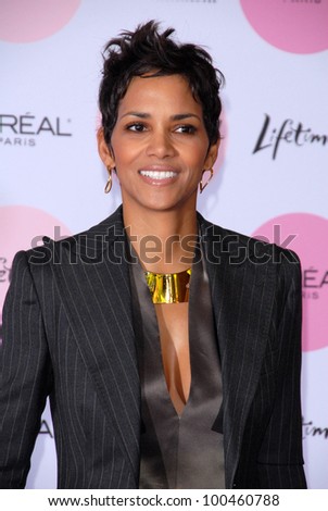 Halle Berry at The Hollywood Reporter\'s Power 100: Women In Entertainment Breakfast, Beverly Hills Hotel, Beverly Hills, CA. 12-07-10