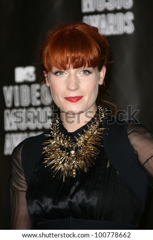 Florence Welch at the 2010 MTV Video Music Awards Press Room, Nokia Theatre L.A. LIVE, Los Angeles, CA. 08-12-10 at the 2010 MTV Video Music Awards, Nokia Theatre L.A. LIVE, Los Angeles, CA. 08-12-10