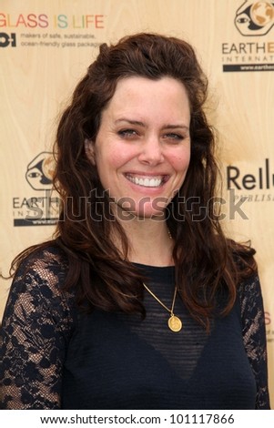 Ione Skye at the \