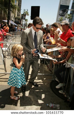 Mark Wahlberg and daughter Ella at Mark Wahlberg\'s Star Ceremony on the Hollywood Walk Of Fame, Hollywood, CA. 07-29-10