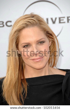Mary McCormack  at The Cable Show 2010: An Evening With NBC Universal, Universal Studios, Universal City, CA. 05-12-10
