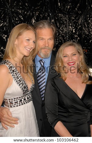 Jeff Bridges and family at the \