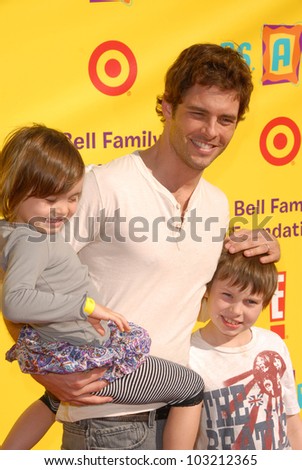 James Marsden and his family at the 2009 PS Arts \
