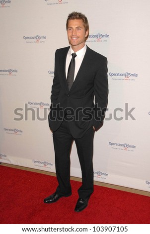 Eric Winter at Operation Smile\'s 8th Annual Smile Gala. Beverly Hilton Hotel, Beverly Hills, CA. 10-02-09