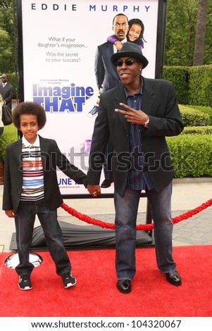 - stock-photo-arsenio-hall-and-son-arsenio-jr-at-the-los-angeles-premiere-of-imagine-that-paramount-pictures-104320067