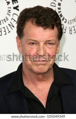 John Noble at \'Fringe\' presented by the Twenty-Sixth Annual William S. Paley Television Festival. Arclight Cinerama Dome, Hollywood, CA. 04-23-09