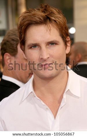 Peter Facinelli at the World Premiere of \'Ghosts of Girlfriends Past\'. Grauman\'s Chinese Theatre, Hollywood, CA. 04-27-09