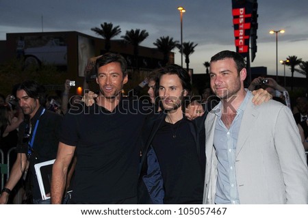 Hugh Jackman with Taylor Kitsch and Liev Schreiber  at the United States Premiere of \'X-Men Origins Wolverine\'. Harkins Theatres, Tempe, AZ. 04-27-09
