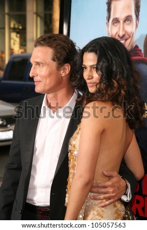 Matthew McConaughey and Camila Alves  at the World Premiere of 'Ghosts of Girlfriends Past'. Grauman's Chinese Theatre, Hollywood, CA. 04-27-09
