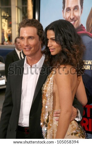 Matthew McConaughey and Camila Alves at the World Premiere of \'Ghosts of Girlfriends Past\'. Grauman\'s Chinese Theatre, Hollywood, CA. 04-27-09