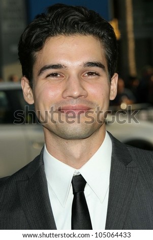 Steven Strait at the Industry Screening of 'X-Men Origins Wolverine'. Grauman's Chinese Theater, Hollywood, CA. 04-28-09