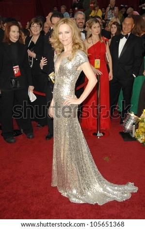 Leslie Mann  at the 81st Annual Academy Awards. Kodak Theatre, Hollywood, CA. 02-22-09