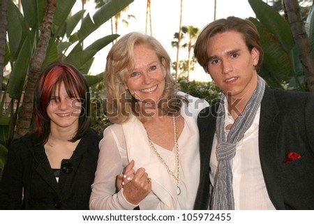 Molly Scheider with Brenda King and Christian Scheider  at \'Smiles from the Stars - A tribute to the Life and work of Roy Scheider\'. Beverly Hills Hotel, Beverly Hills, CA. 04-04-09