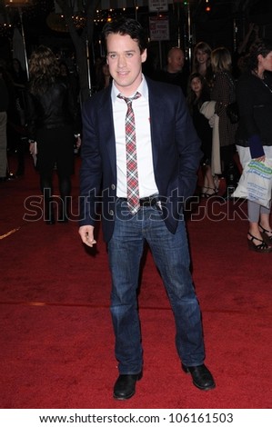 T.R. Knight   at Los Angeles Premiere of \'Marley and Me\'. Mann Village Theater, Los Angeles, CA. 12-11-08