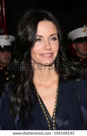 Courteney Cox   at the Los Angeles Premiere of \'Bedtime Stories\'. El Capitan Theatre, Hollywood, CA. 12-18-08