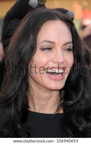 Angelina Jolie  at the DVD and Blu-Ray Debut of \'Kung Fu Panda\'. Grauman\'s Chinese Theater, Hollywood, CA. 11-09-08