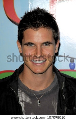 Josh Amell