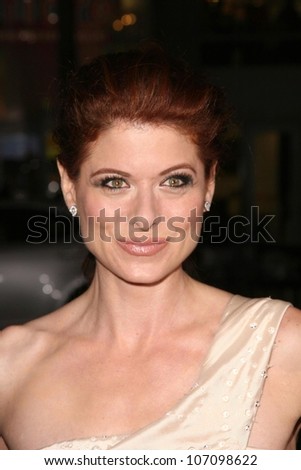 Debra Messing  at the Los Angeles Premiere of \'Nothing Like The Holidays\'. Grauman\'s Chinese Theater, Hollywood, CA. 12-03-08