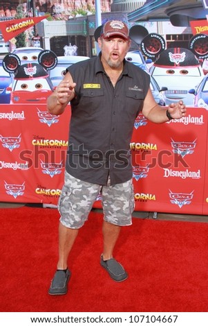 Larry The Cable Guy at the Grand Opening of \