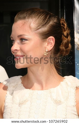 Jaime King  at the U.S. Premiere of \'Star Wars The Clone Wars\'. Egyptian Theatre, Hollywood, CA. 08-10-08