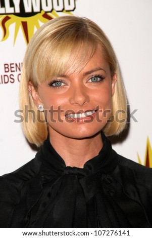 Jaime Pressly  at the Hot In Hollywood Charity Event to benefit the AIDS Healthcare Foundation and Real Medicine. Avalon, Hollywood, CA. 08-16-08
