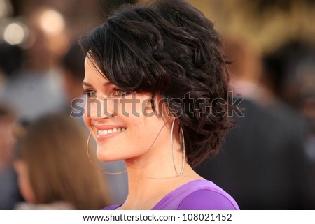 Carla Gugino  at the World Premiere of \