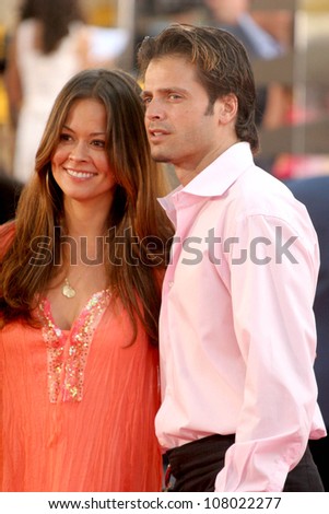 Brooke Burke and David Charvet  at the World Premiere of 