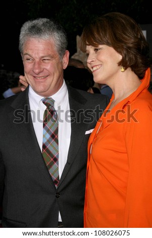 Jim Simpson and Sigourney Weaver  at the World Premiere of \