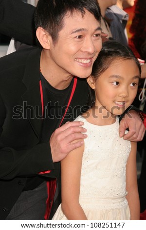 Jet Li and daughter Jane  at the Premiere of \