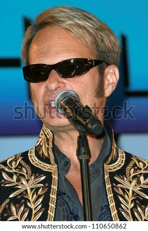 David Lee Roth at the Van Halen Reunion Tour Press Conference. Four Seasons Hotel, Los Angeles, CA. 08-13-07