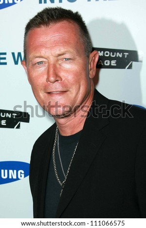 Robert Patrick at the premiere of \