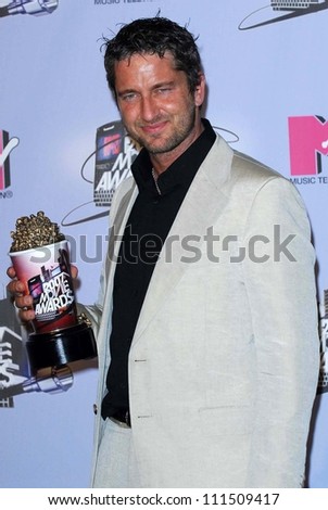 Gerard Butler in the press room at the 2007 MTV Movie Awards. Gibson Amphitheatre, Universal City, CA. 06-03-07