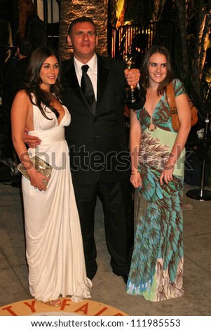 Graham King and family at the 2007 Vanity Fair Oscar Party. Mortons, West Hollywood, CA. 02-25-07
